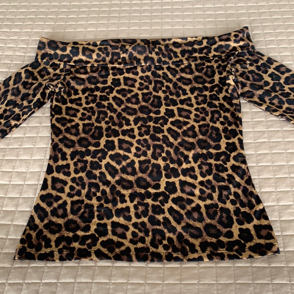 H&M women off the shoulder top